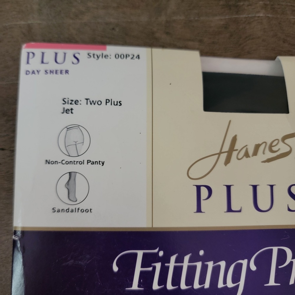 Vtg‎ Hanes Plus Fitting Pretty Two Plus Classic Jet Black Pantyhose Sheer - Picture 2 of 3